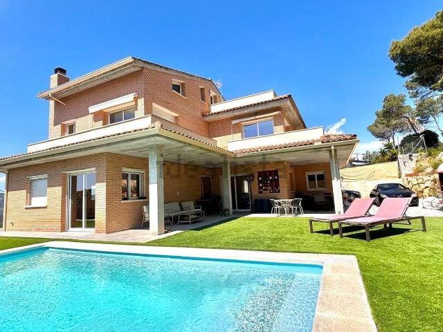 Chalet, Olivella