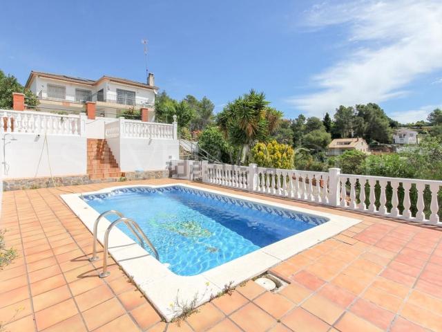 Chalet, Olivella