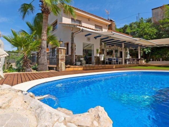 Chalet, Olivella