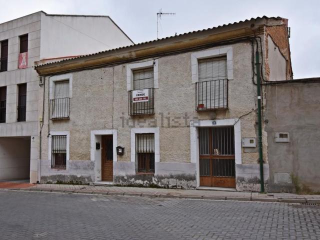 Chalet, Olmedo