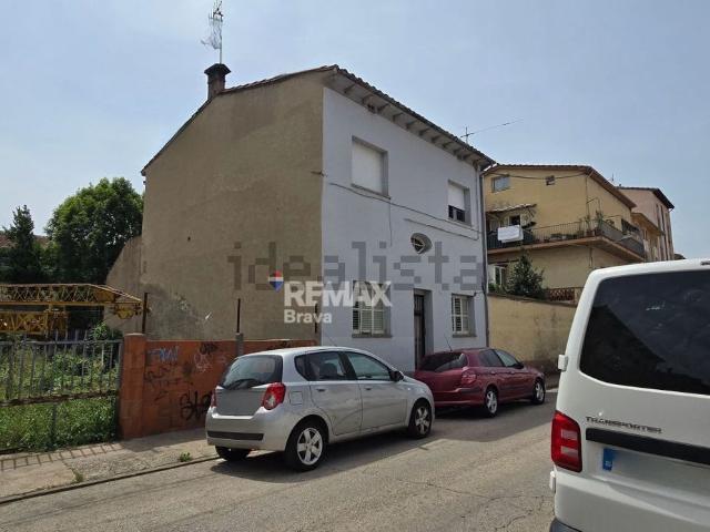 Chalet, Olot
