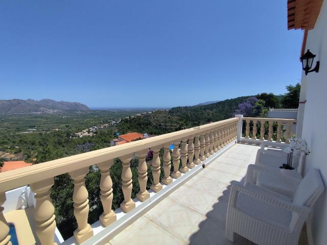 Chalet, Orba