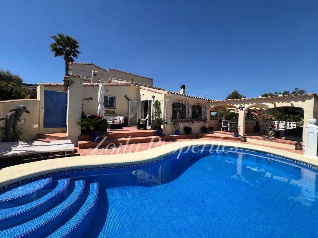 Chalet, Orba