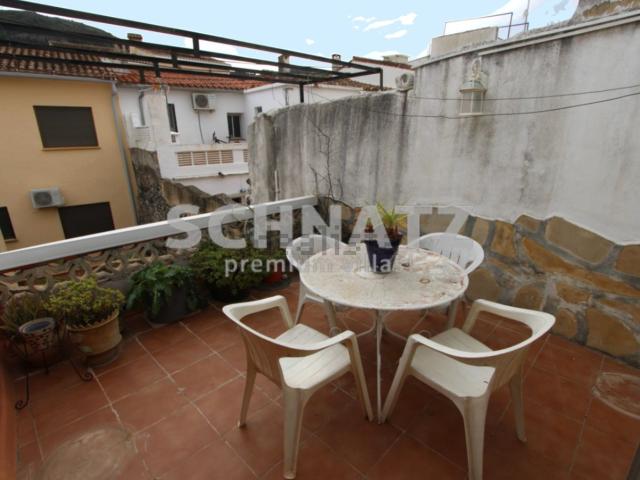 Chalet, Orba