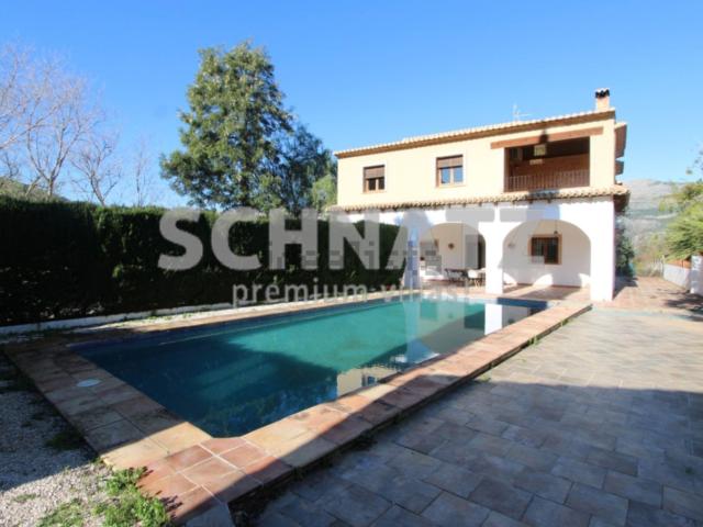Chalet, Orba