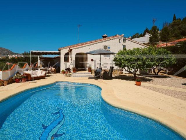 Chalet, Orba