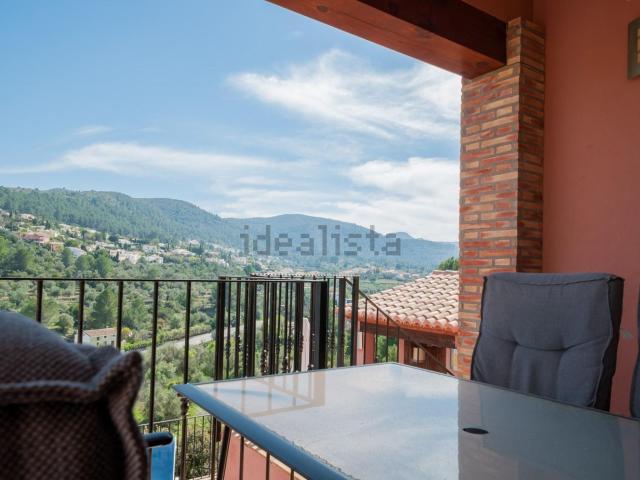 Chalet, Orba