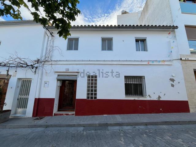 Chalet, Orba