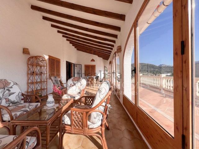 Chalet, Orba