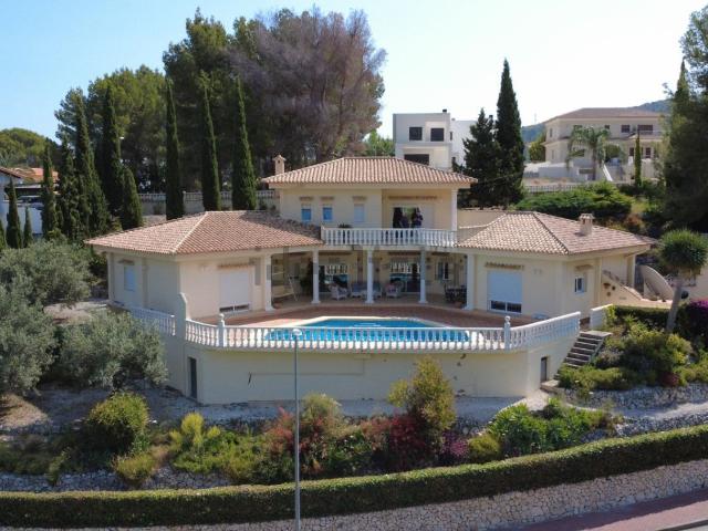 Chalet, Orba