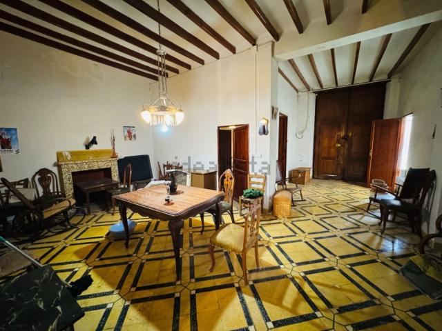 Chalet, Orba