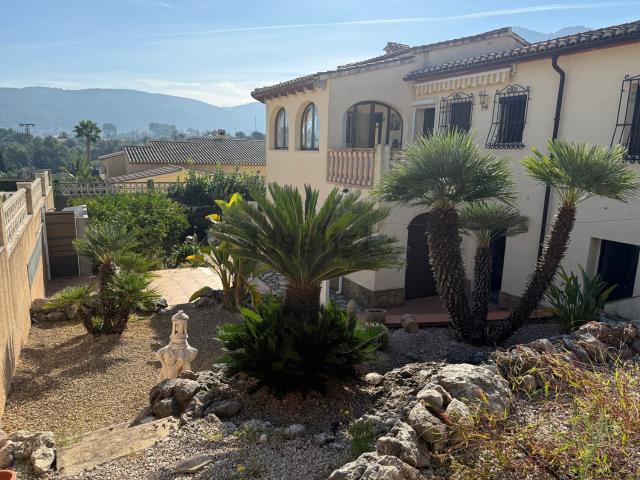 Chalet, Orba