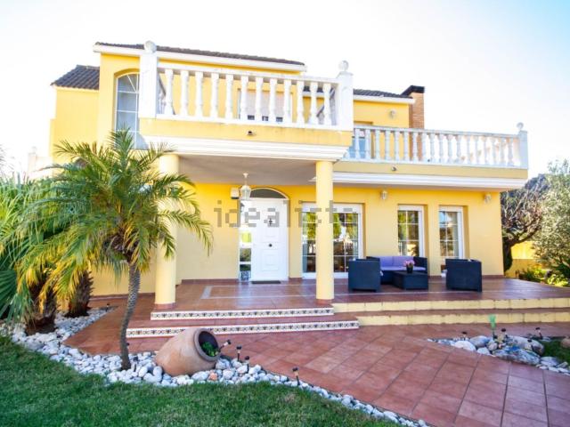 Chalet, Orba