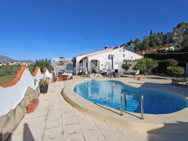 Chalet, Orba