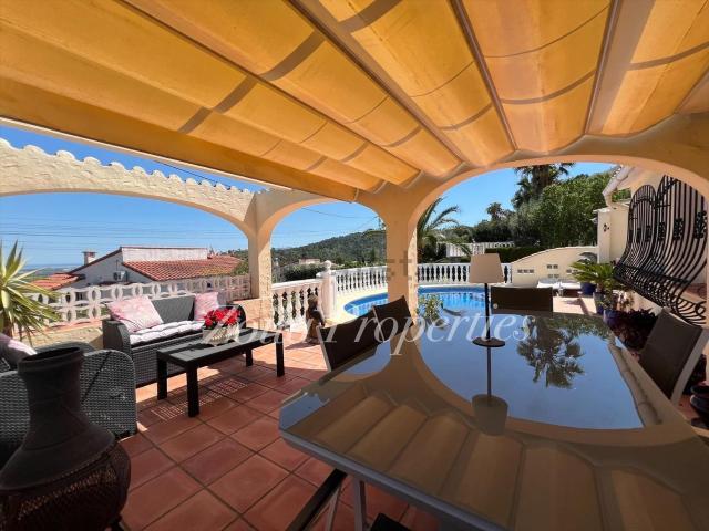 Chalet, Orba