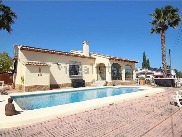 Chalet, Orba