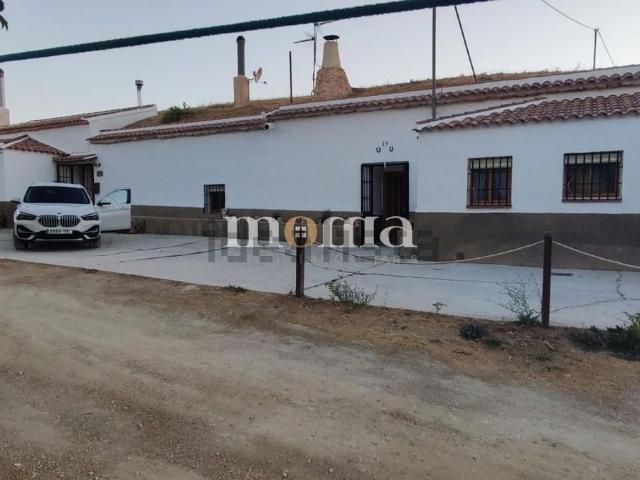 Chalet, Orce