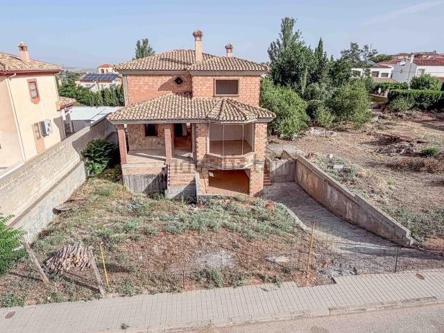 Chalet, Otura