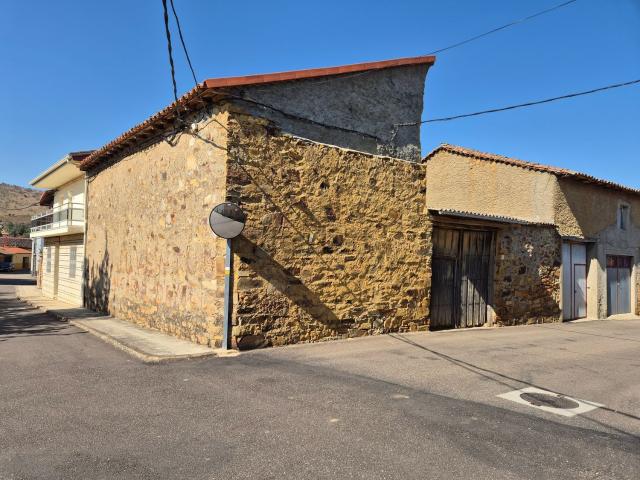 Chalet, Otero de Bodas