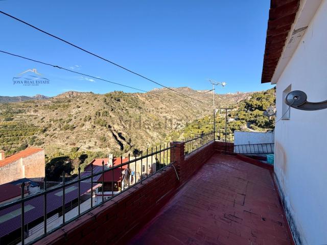 Chalet, Otivar