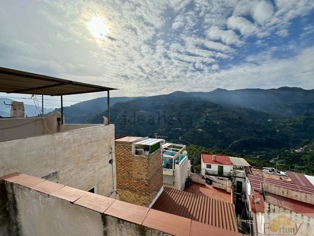 Chalet, Otivar