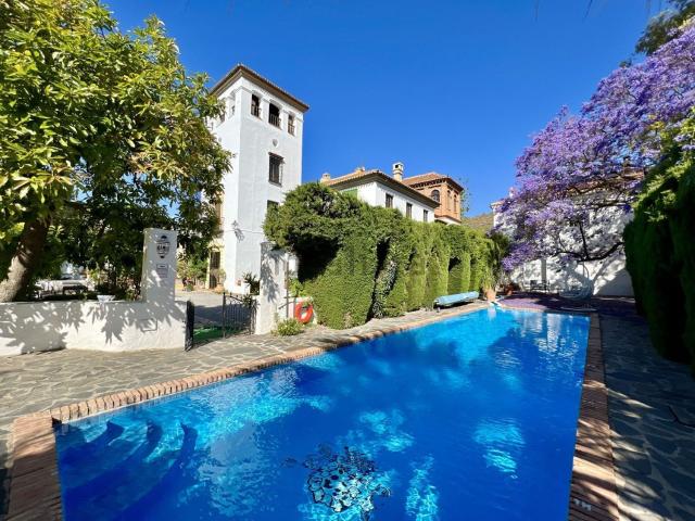 Chalet, Otivar