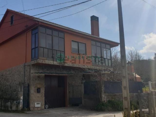 Chalet, Ourense