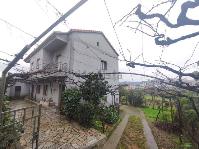 Chalet, Ourense