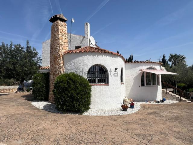 Chalet, L&apos Ampolla