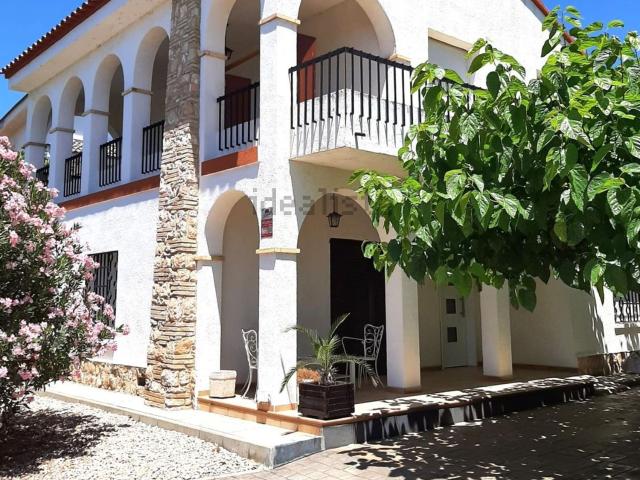 Chalet, L&apos Ampolla