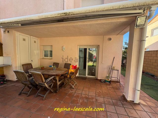 Chalet, L&apos Escala