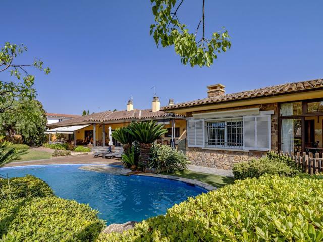 Chalet, L&apos Escala