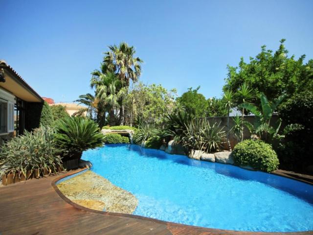 Chalet, L&apos Escala