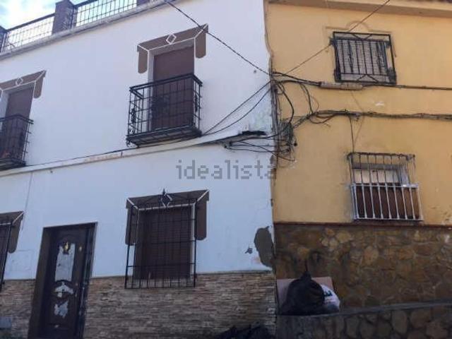 Chalet, Loja