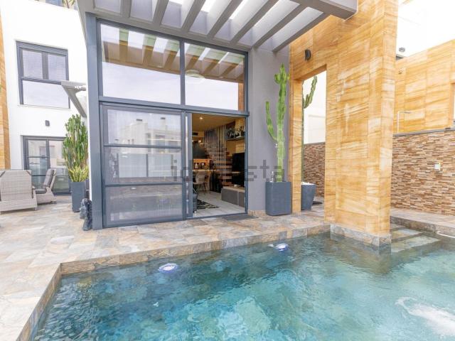 Chalet, Lomas de Cabo Roig, Orihuela