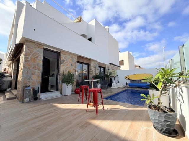 Chalet, Lomas de Cabo Roig, Orihuela