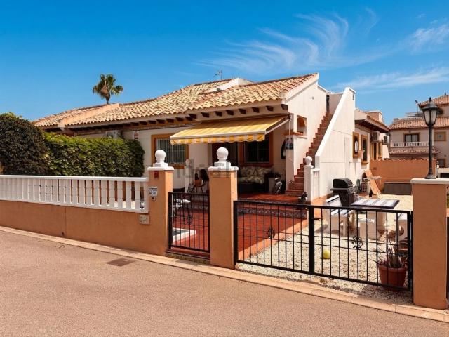 Chalet, Lomas de Cabo Roig, Orihuela