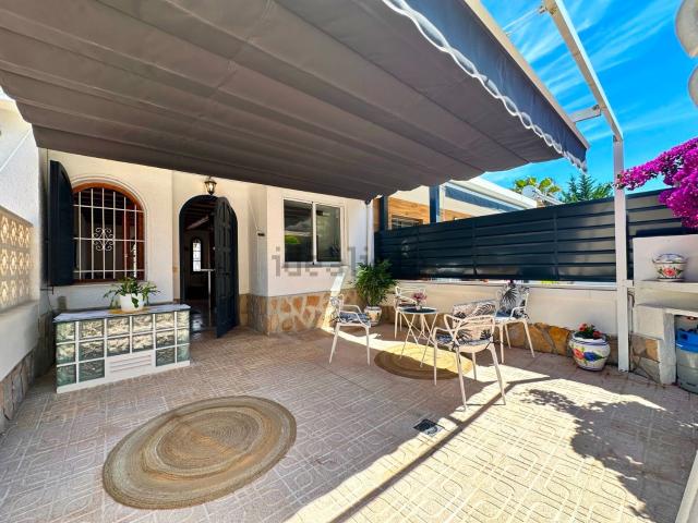 Chalet, Lomas de Cabo Roig, Orihuela
