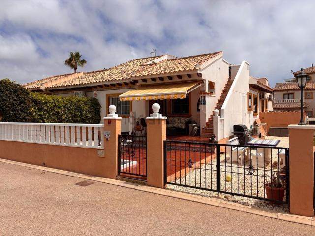 Chalet, Lomas de Cabo Roig, Orihuela