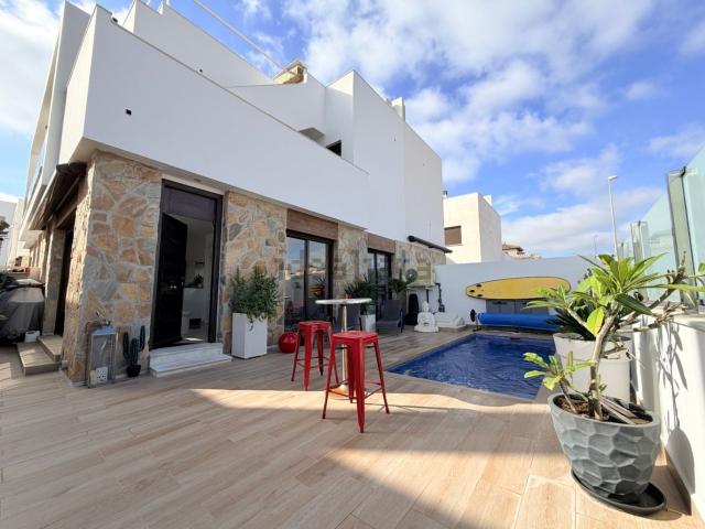 Chalet, Lomas de Cabo Roig, Orihuela