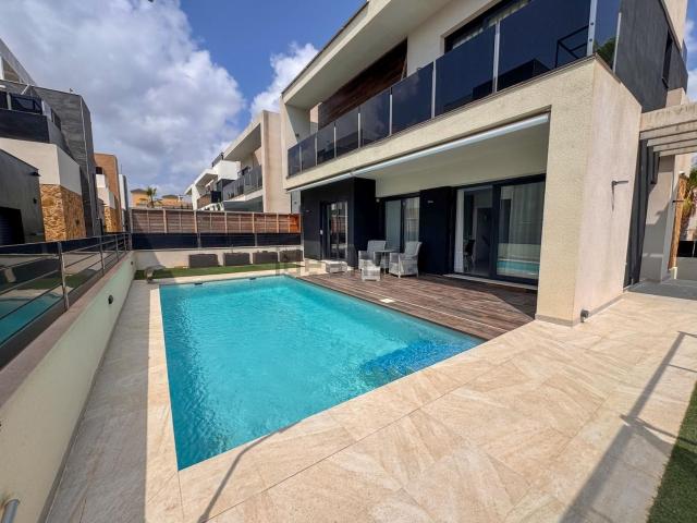 Chalet, Lomas de Cabo Roig, Orihuela