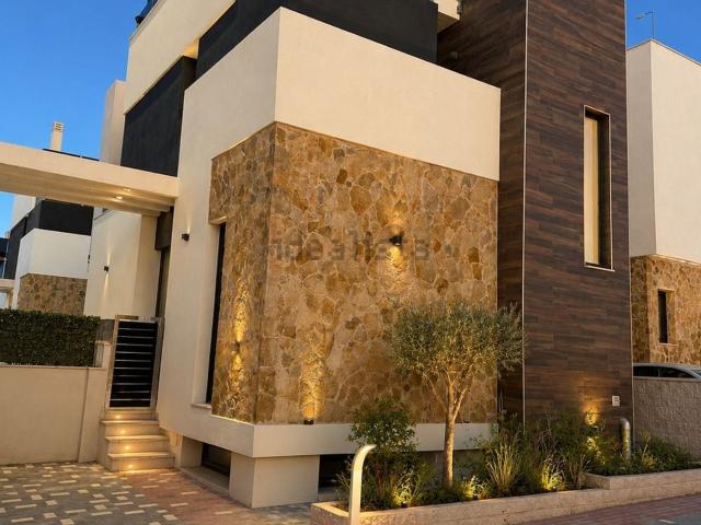 Chalet, Lomas de Cabo Roig, Orihuela