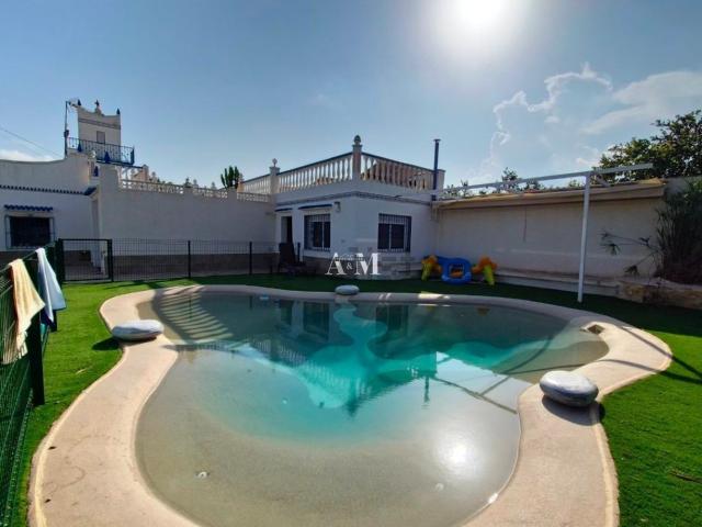 Chalet, Los Montesinos