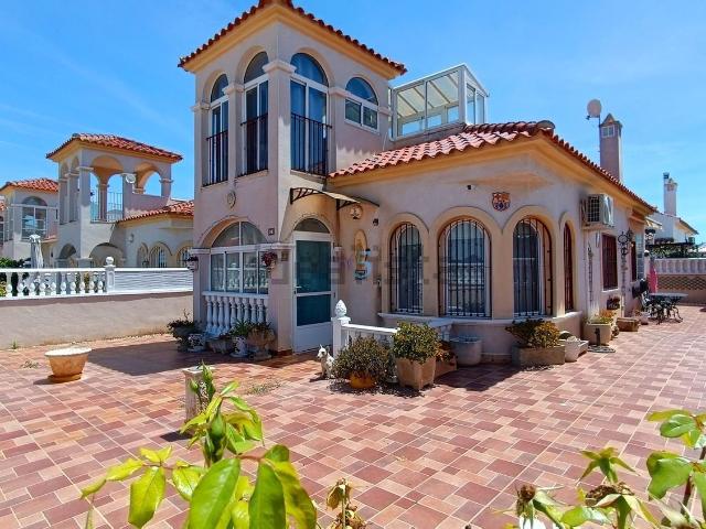 Chalet, Los Montesinos