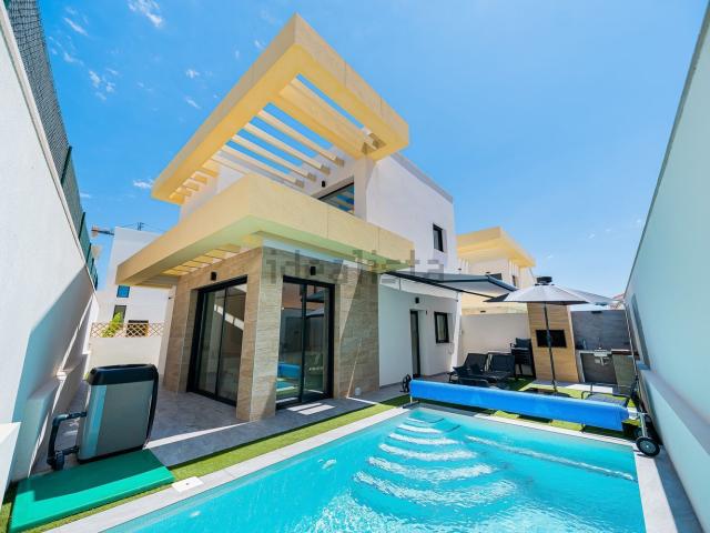 Chalet, Los Montesinos