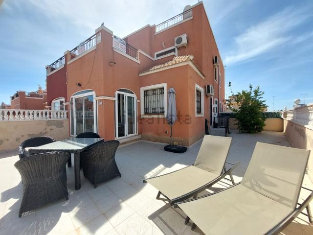 Chalet, Los Montesinos