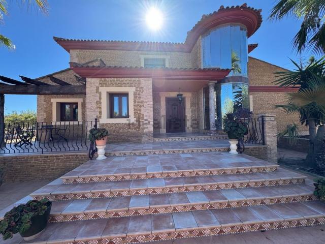 Chalet, Los Montesinos