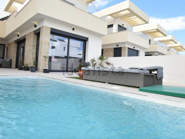 Chalet, Los Montesinos