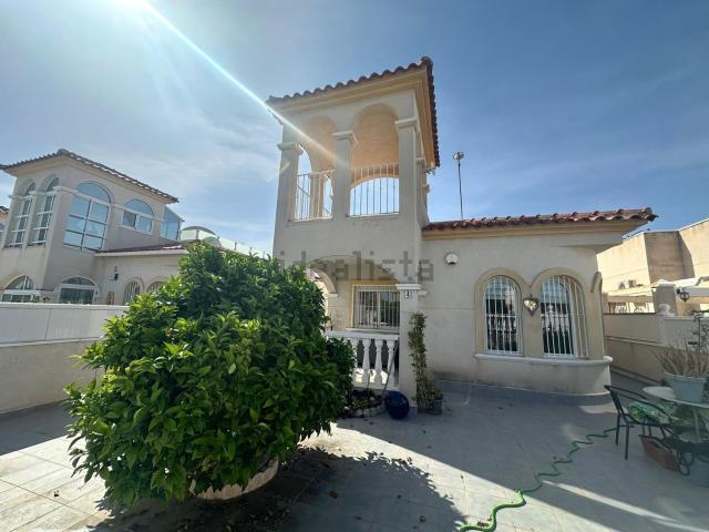 Chalet, Los Montesinos