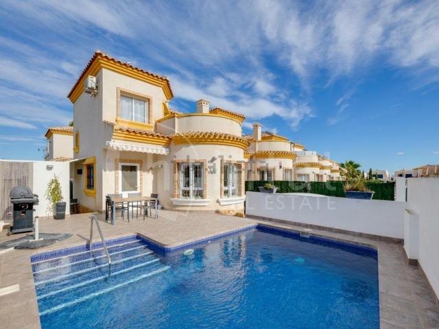 Chalet, Los Montesinos